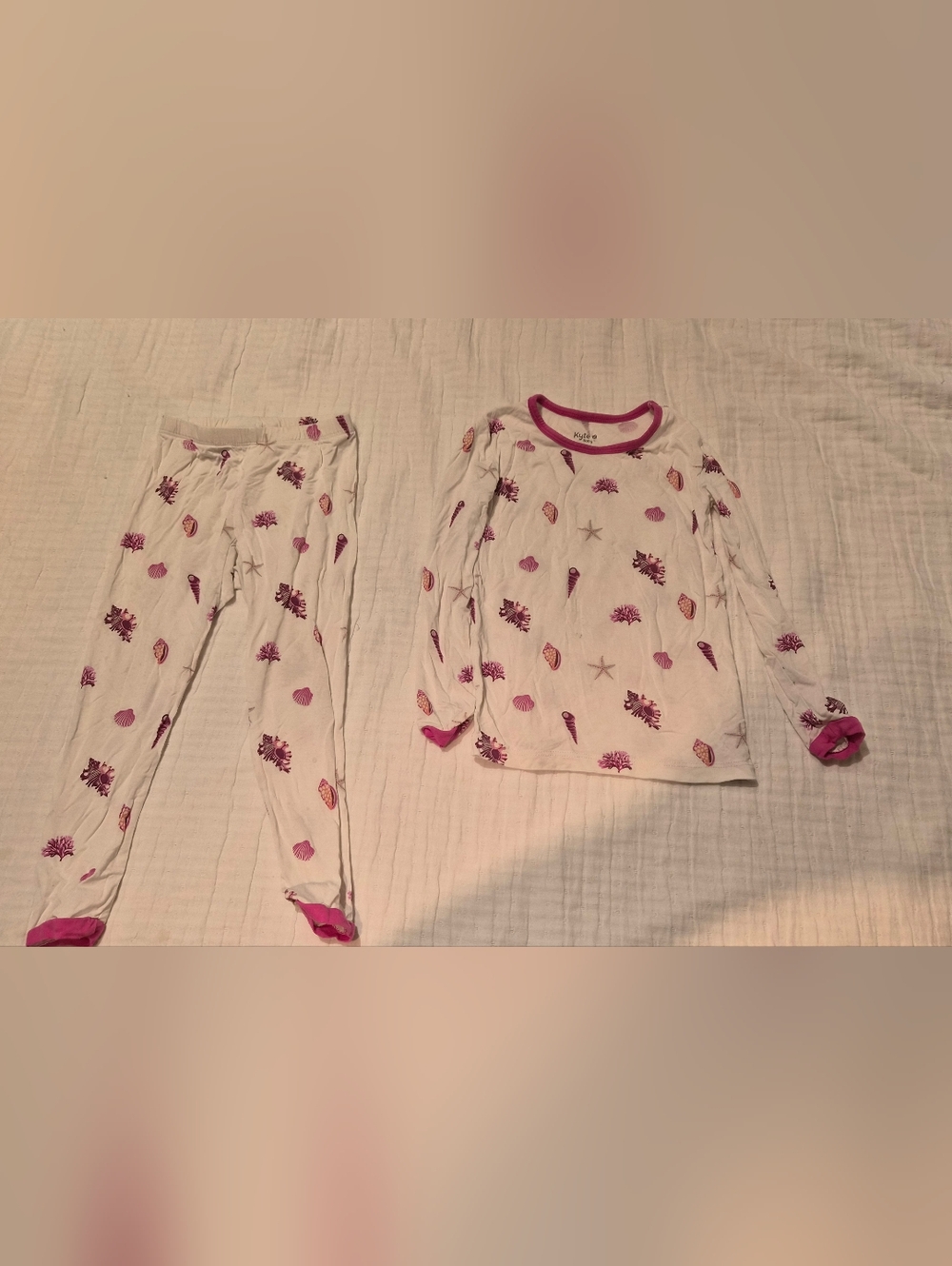 Kyte Baby Kids Pink Seashell Print Pajama Set